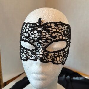Madri Gras mask
